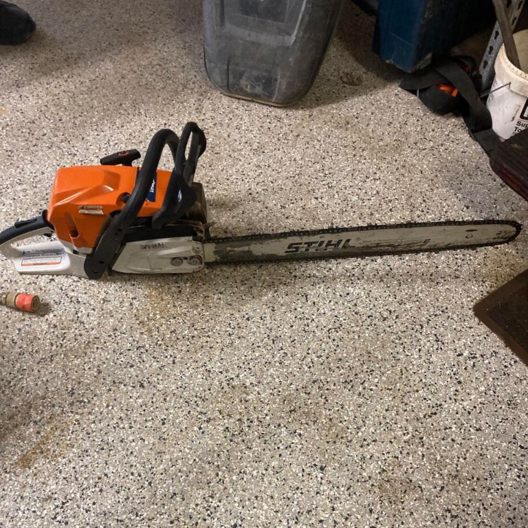 Chain Saw (Gas) – 24″